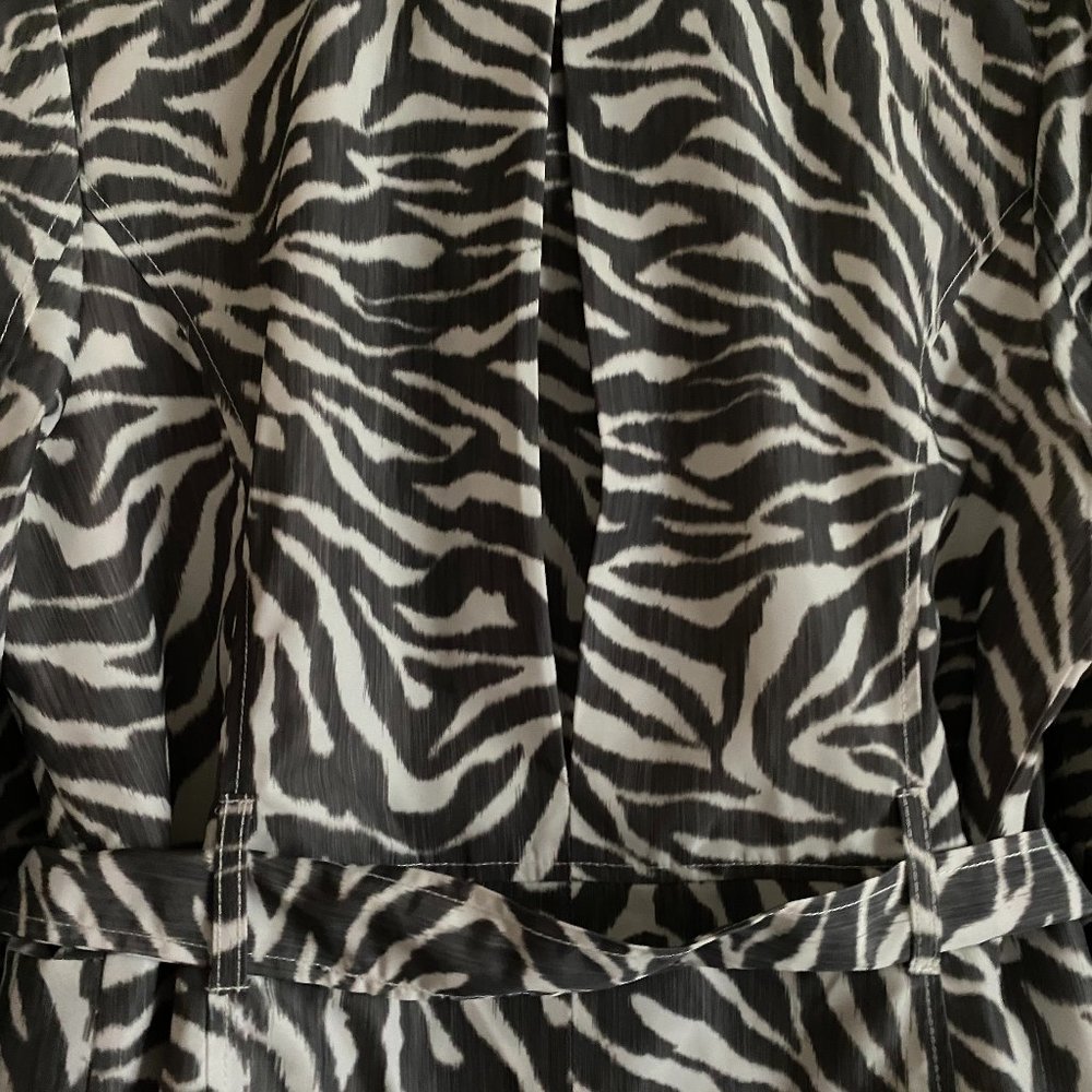 Guess Zebra Print Trench Coat in Black and White - Picture 6 of 9